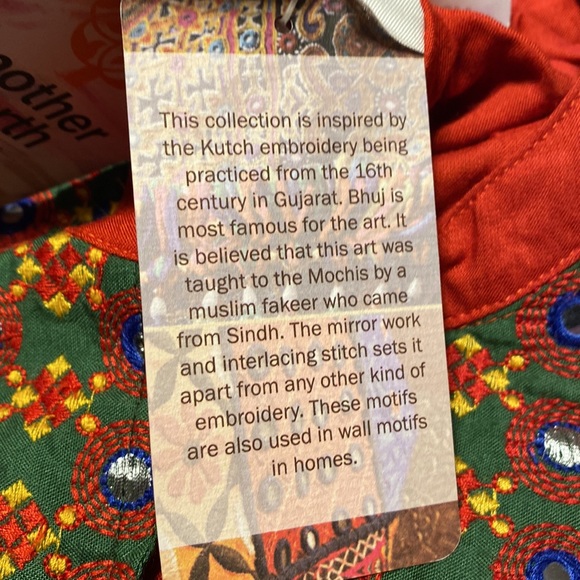 Beautiful Mother Earth Top NWT - Picture 6 of 8